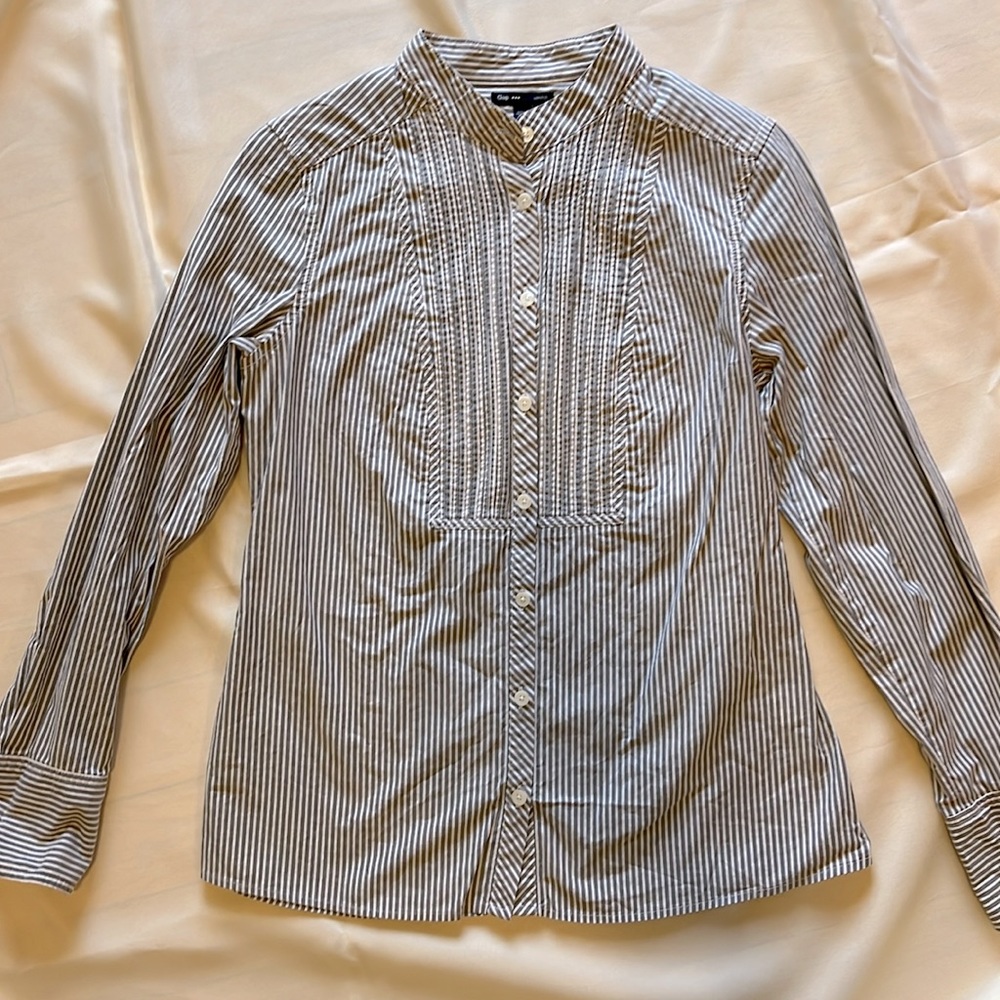 GAP Striped Button Down Blouse - Women’s Medium